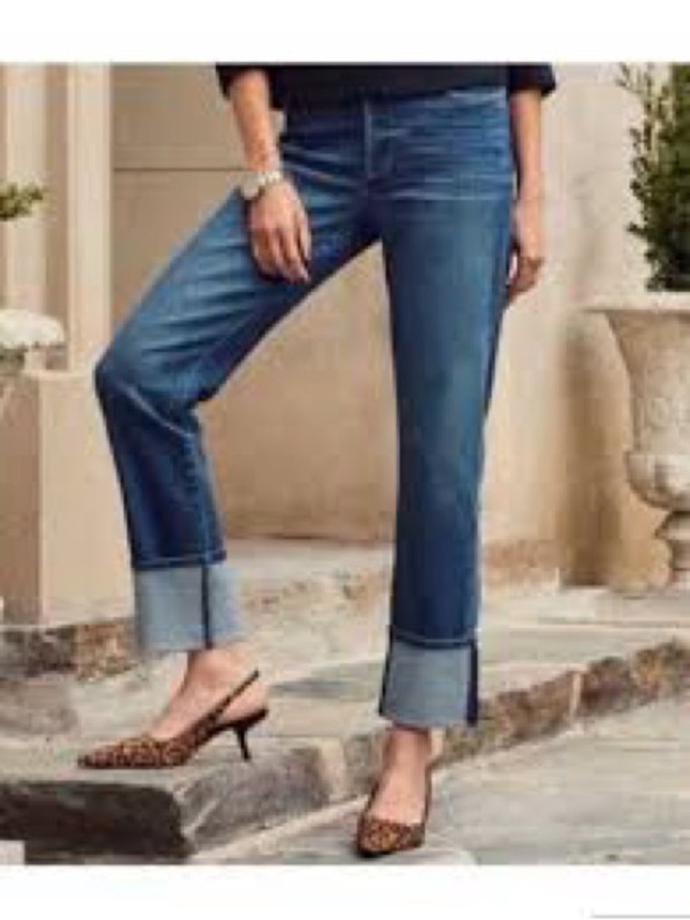 Evereve The Ever Straight Midwash Cuffed Ankle Jeans Size 29